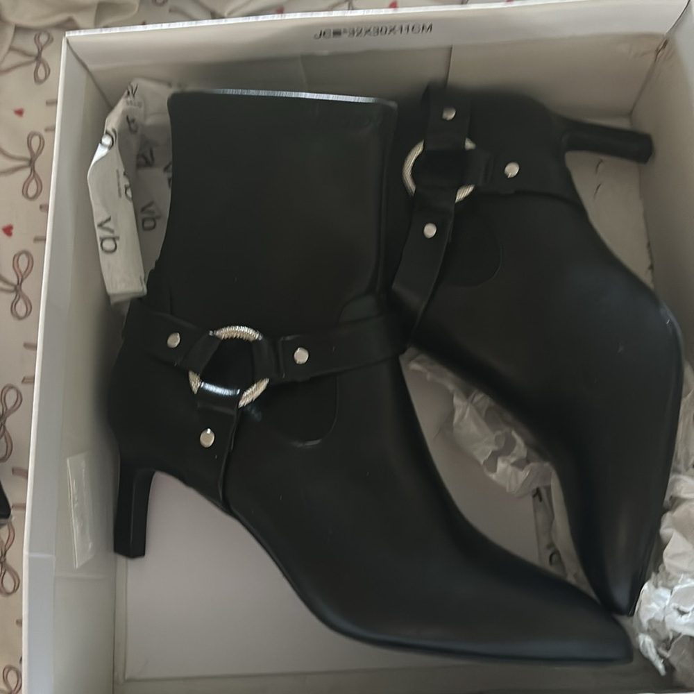 Beautiful new in box booties